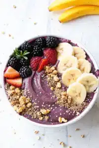 Easy Acai Breakfast Bowl